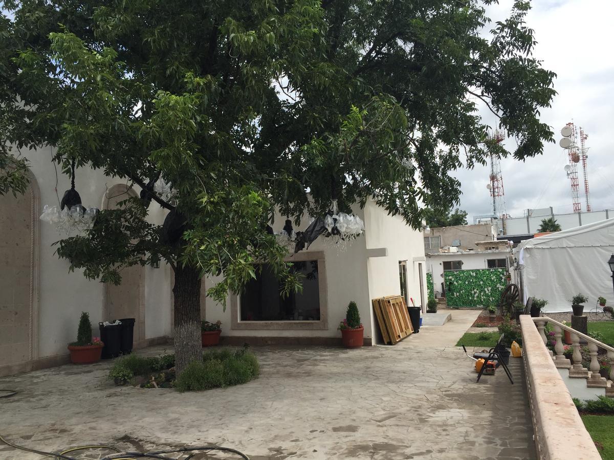 Los Nogales Inn Camargo Luaran gambar